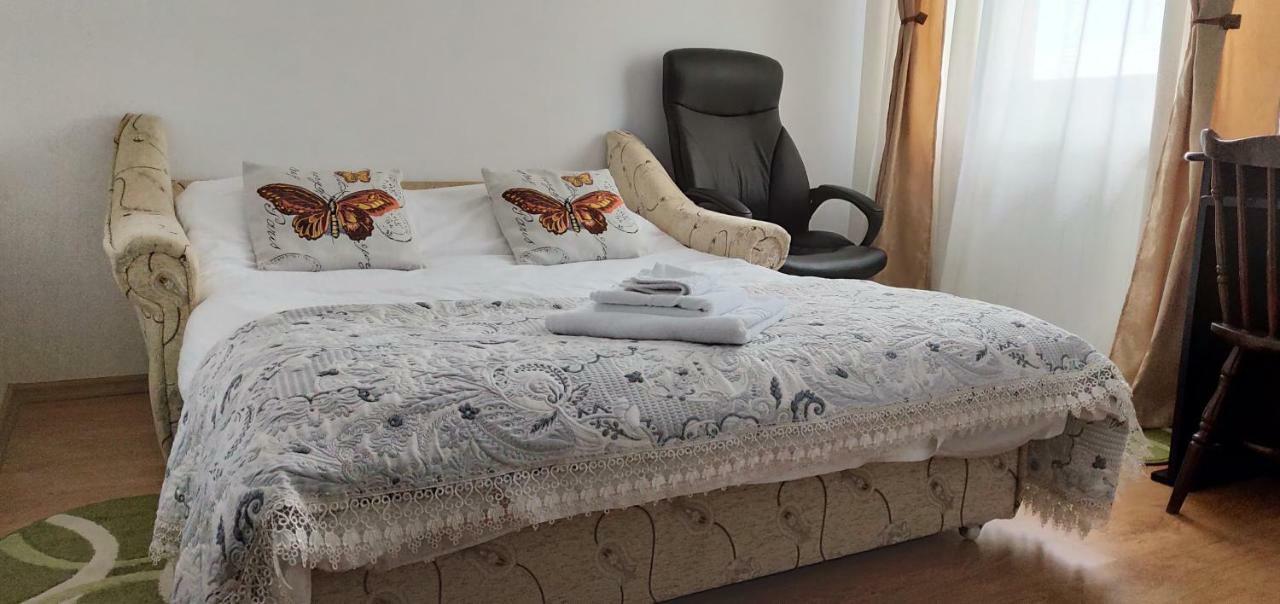 D&D Vila Villa Iasi Buitenkant foto